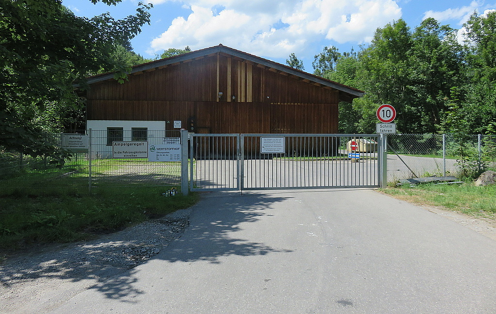 Einfahrt zum Wertstoffhof in Oberstdorf