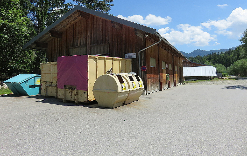 Einfahrt zum Wertstoffhof in Balderschwang