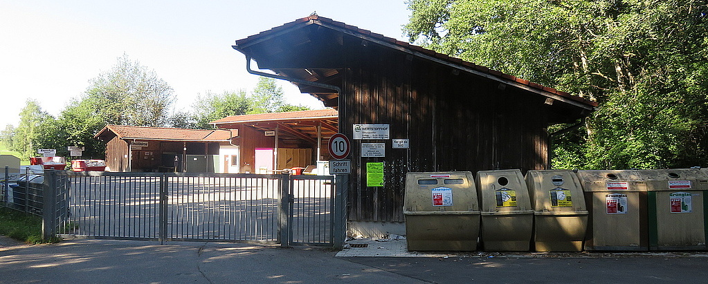 Einfahrt zum Wertstoffhof in Lauben