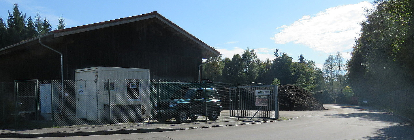 Einfahrt zum Kompostplatz in Weißensberg