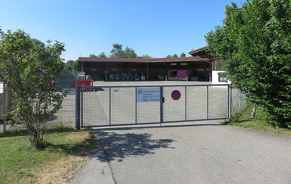 Einfahrt zum Wertstoffhof in Wildpoldsried