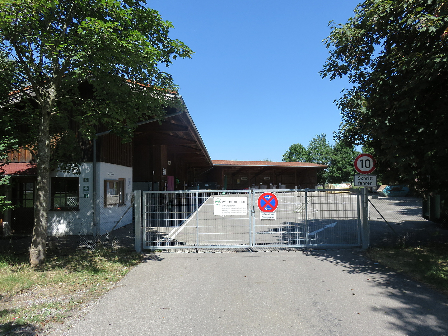 Einfahrt zum Wertstoffhof in Burgberg