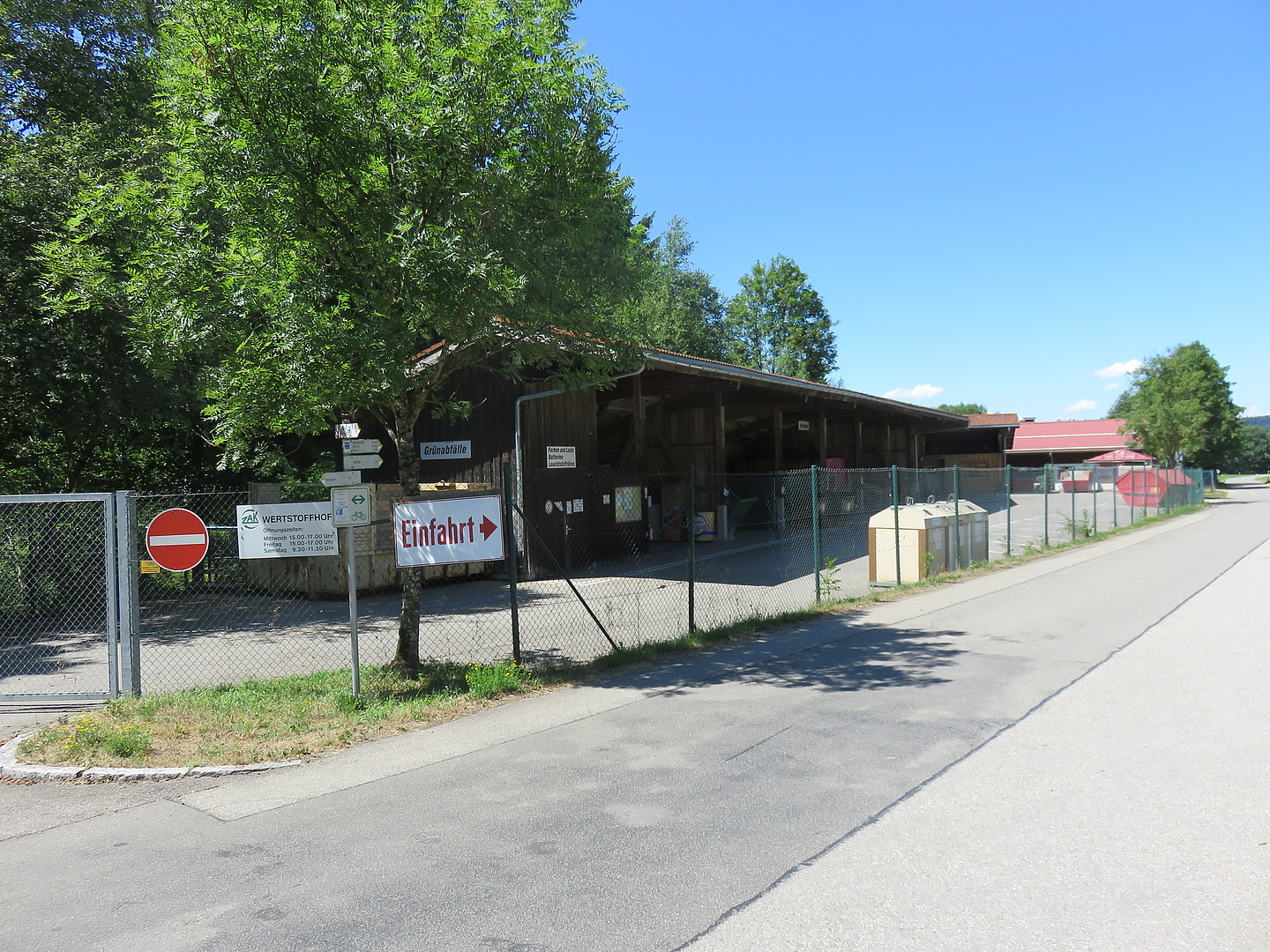 Einfahrt zum Wertstoffhof in Röthenbach