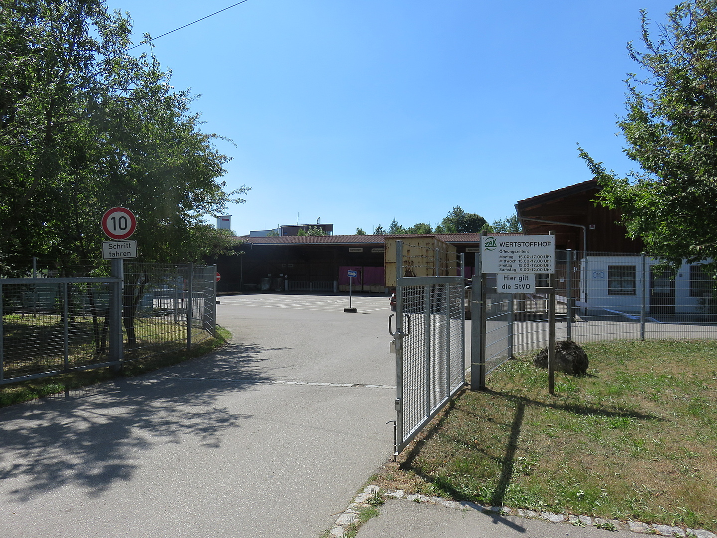 Einfahrt zum Wertstoffhof in Waltenhofen